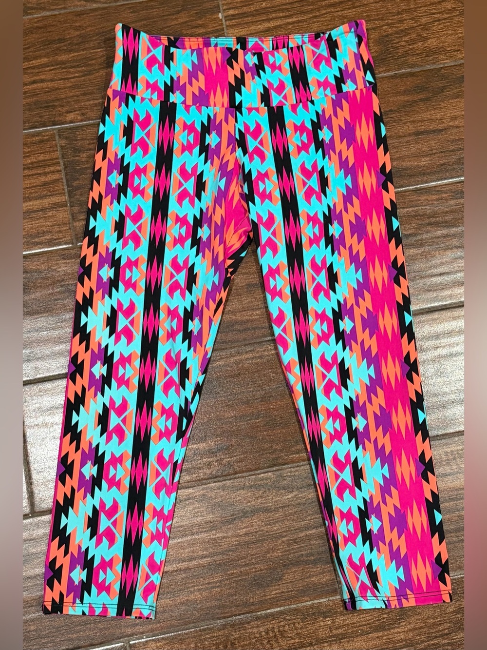 Onzie Aztec Print Leggings - Hot Pink, Turquoise & Black